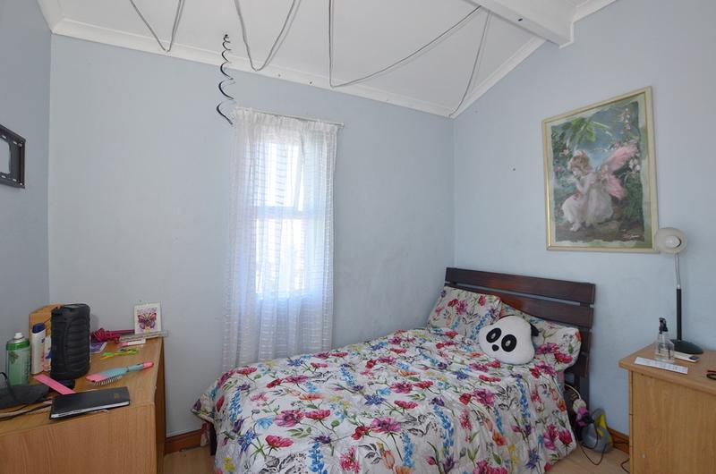 2 Bedroom Property for Sale in Oakglen Western Cape